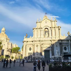 https://casa-vacanze-al-porto.taorminaitalyhotels.com